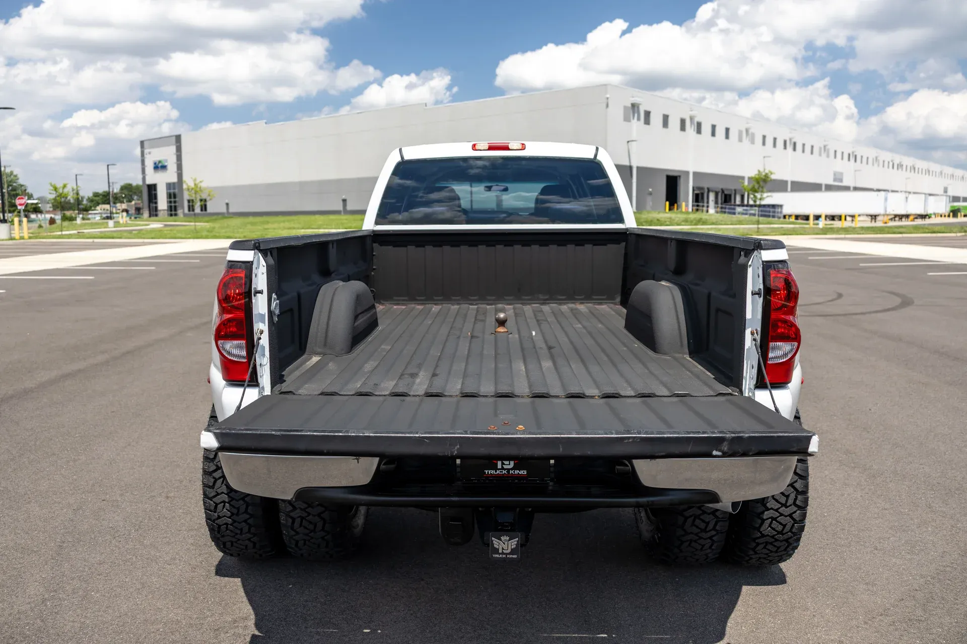 9-Seater 2003 Chevrolet Silverado 3500