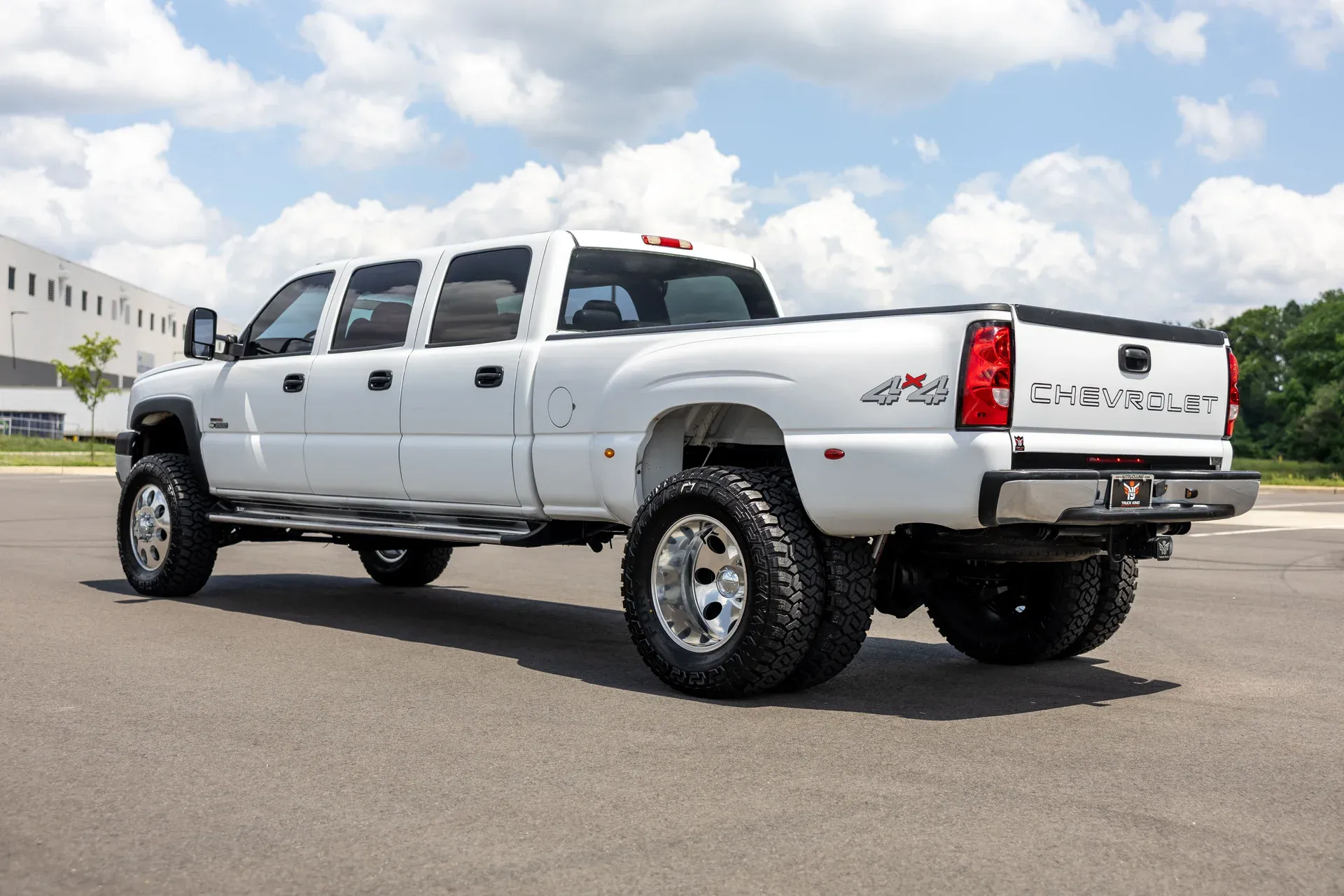 9-Seater 2003 Chevrolet Silverado 3500