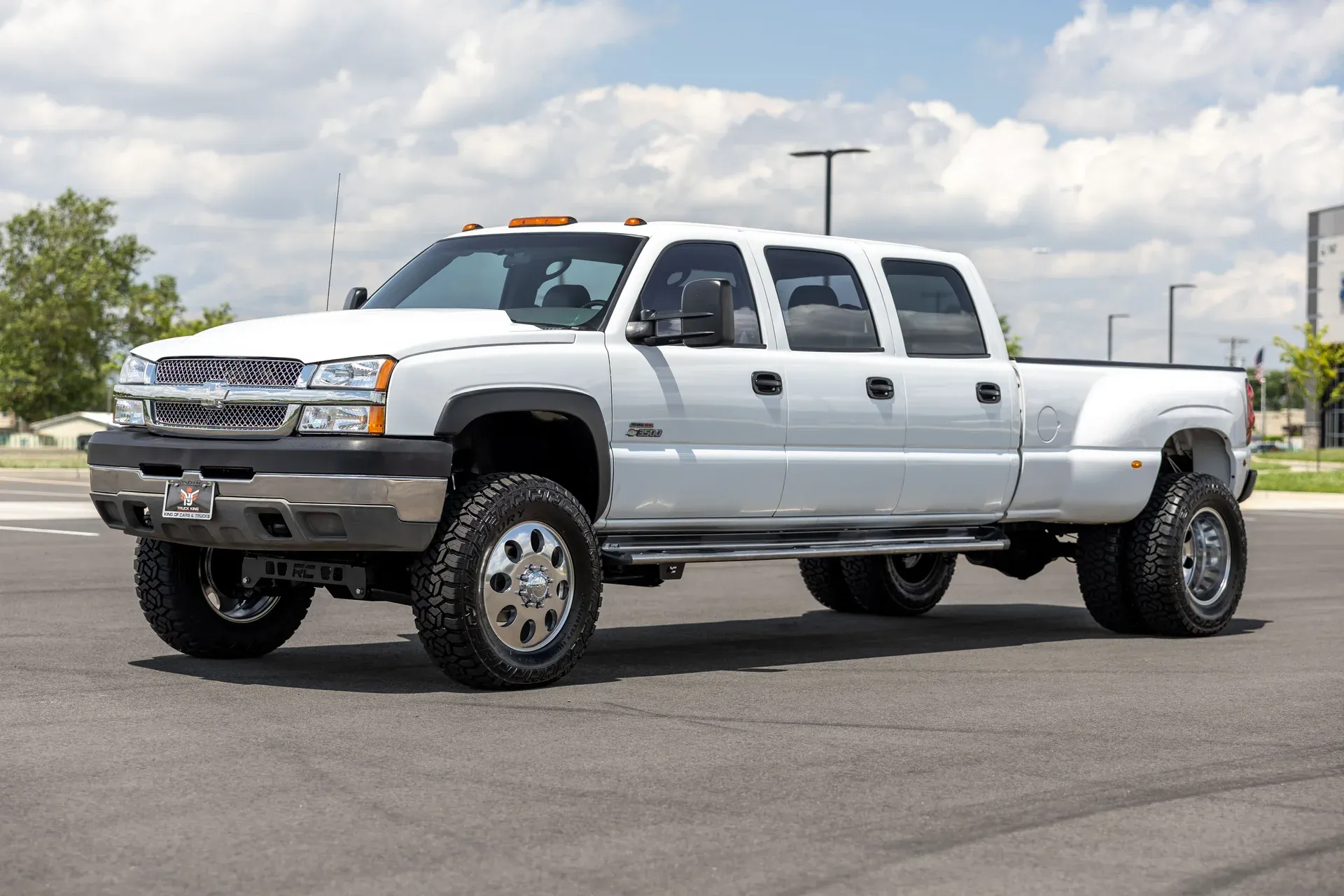 9-Seater 2003 Chevrolet Silverado 3500