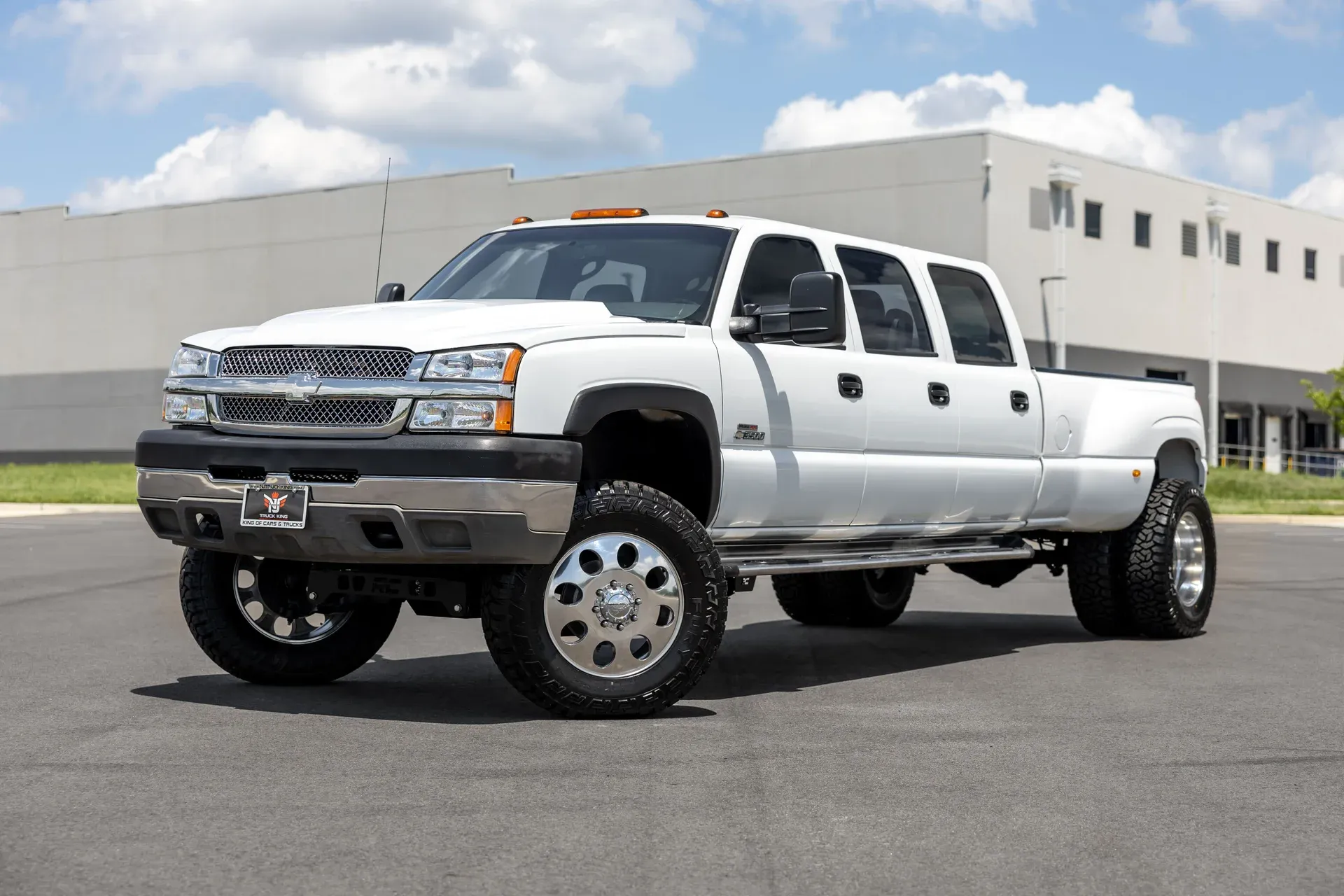 9-Seater 2003 Chevrolet Silverado 3500