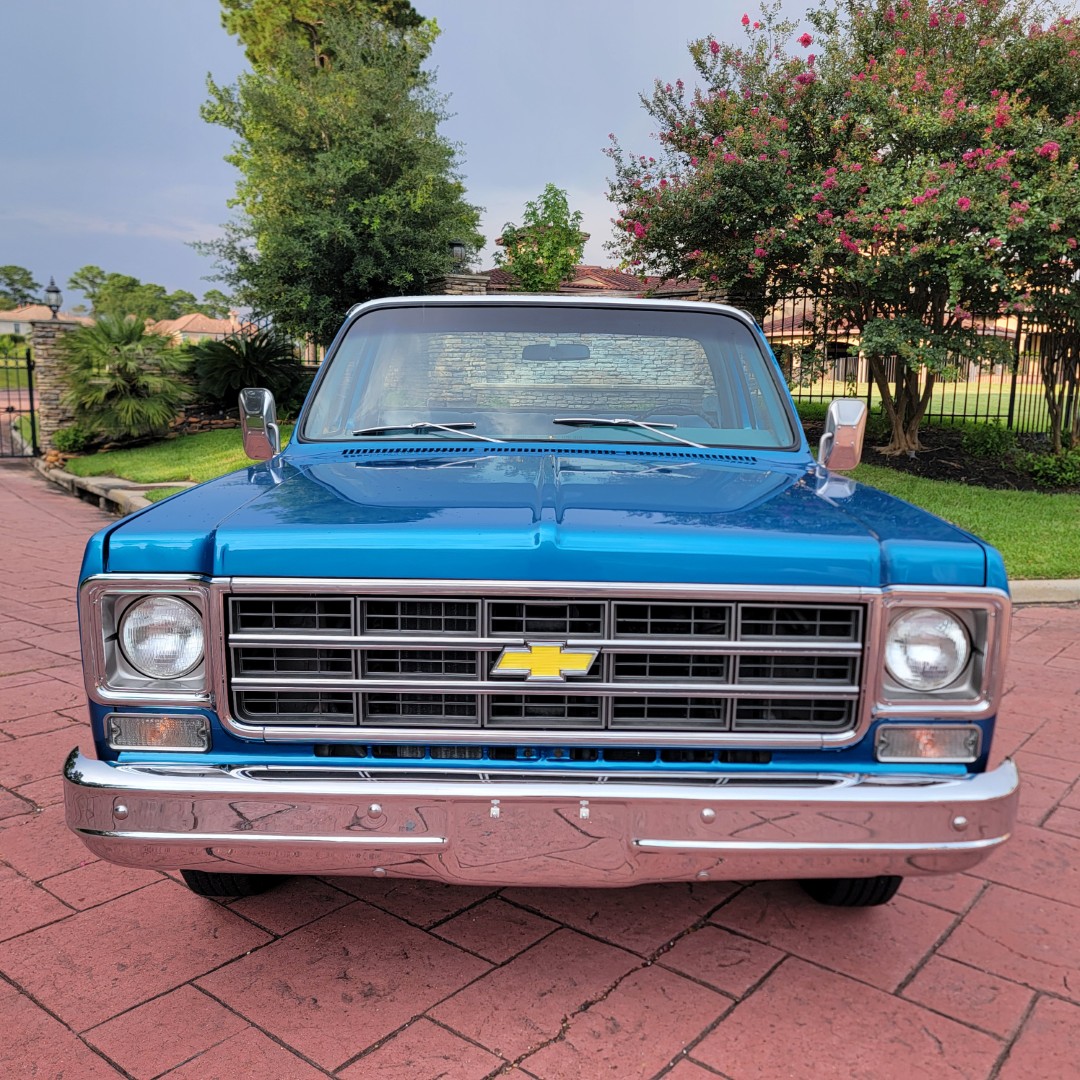 1977 Chevy C10 Silverado LWB - 4