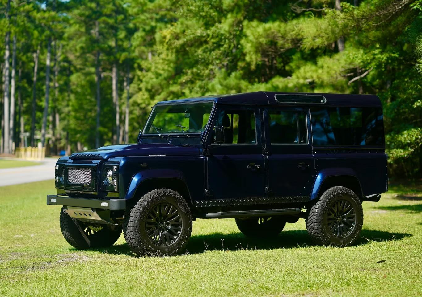  Land Rover Defender