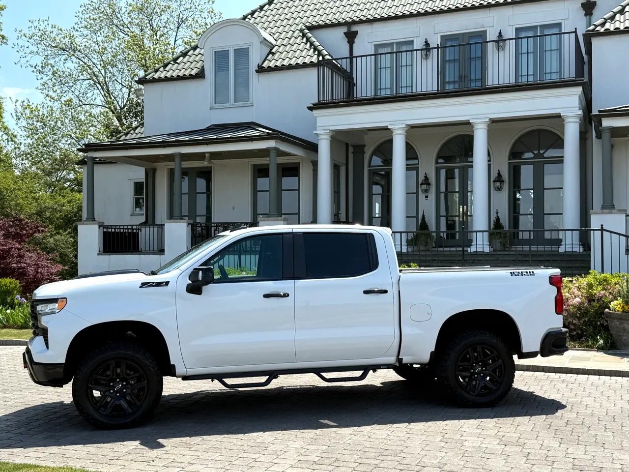 2022 Chevrolet Silverado 1500 LT Trail Boss - 3