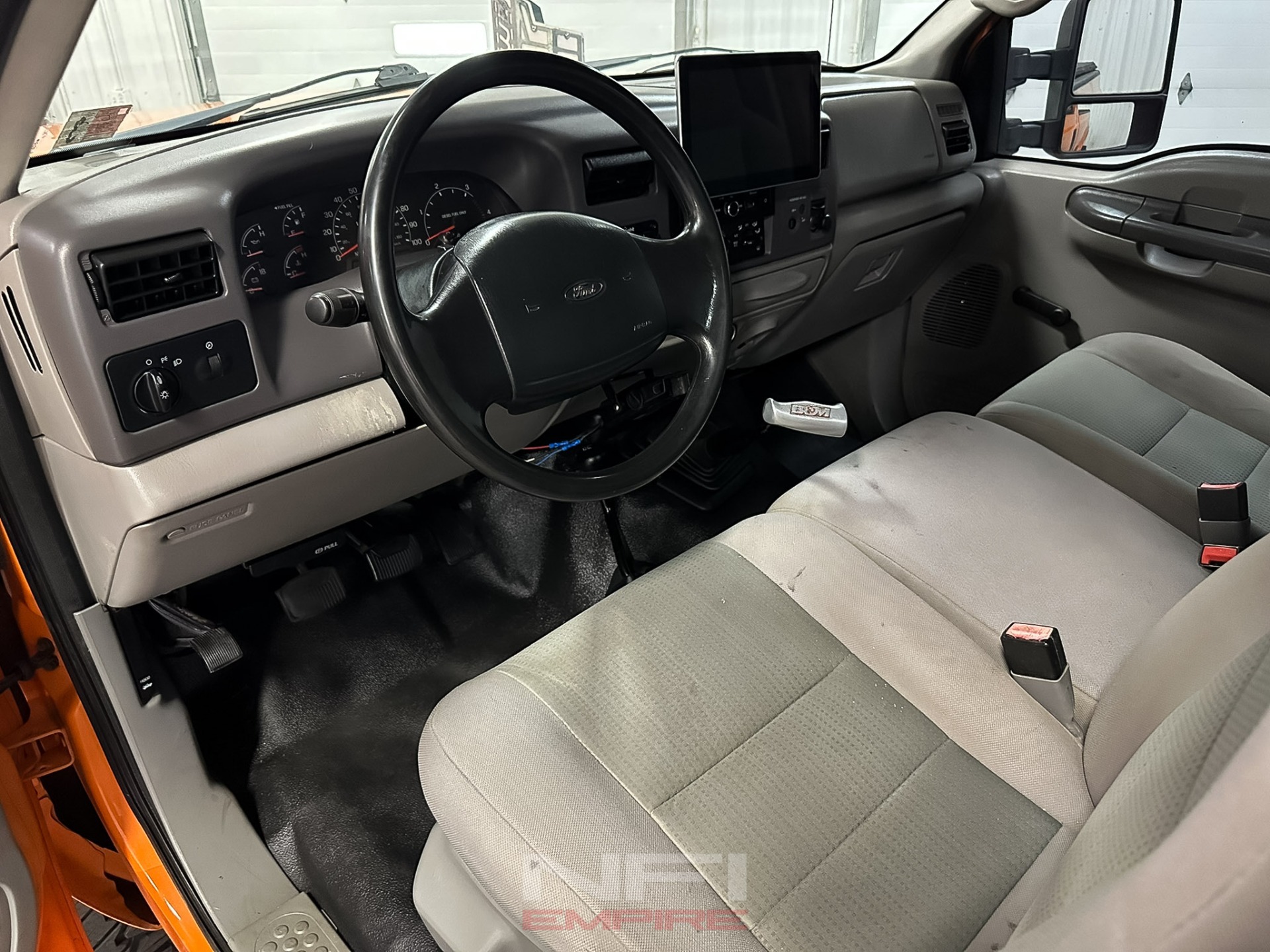 2001 Ford F-350 Super Duty - 2