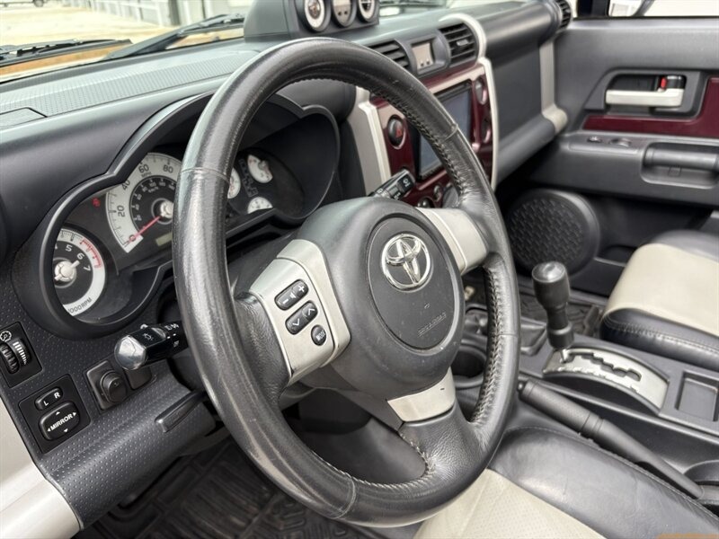 2007 Toyota FJ Cruiser Convertible