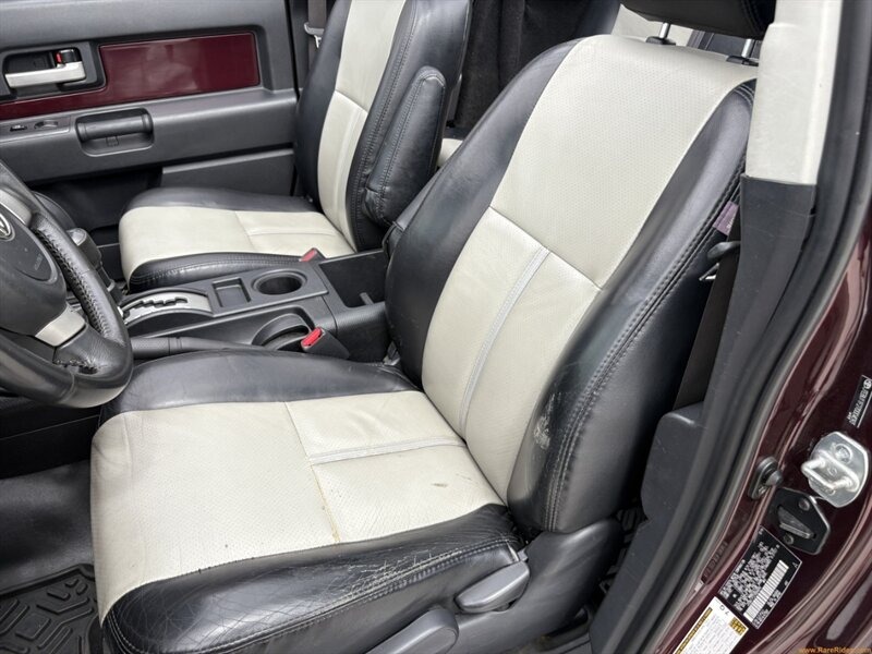 2007 Toyota FJ Cruiser Convertible