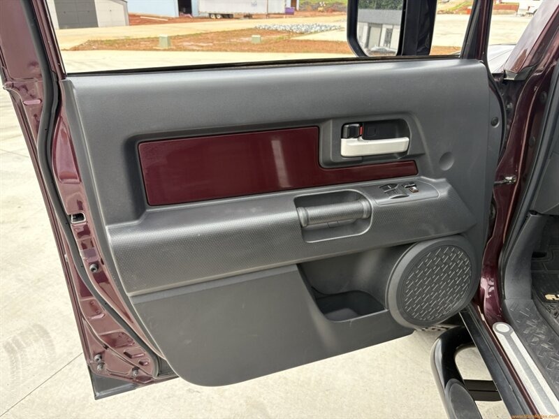 2007 Toyota FJ Cruiser Convertible