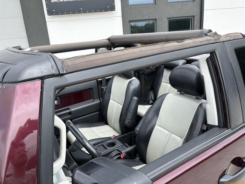 2007 Toyota FJ Cruiser Convertible