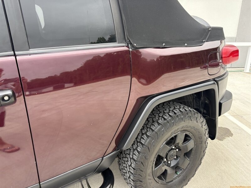 2007 Toyota FJ Cruiser Convertible