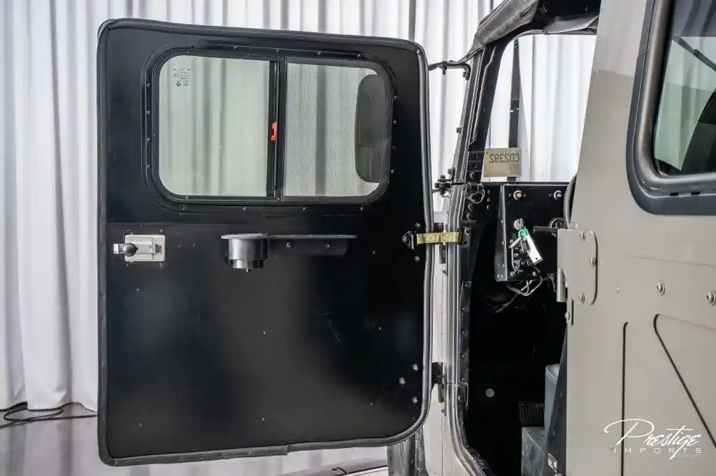 2002 AM General Humvee
