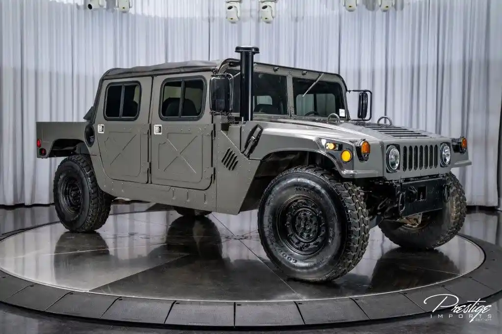 2002 AM General Humvee