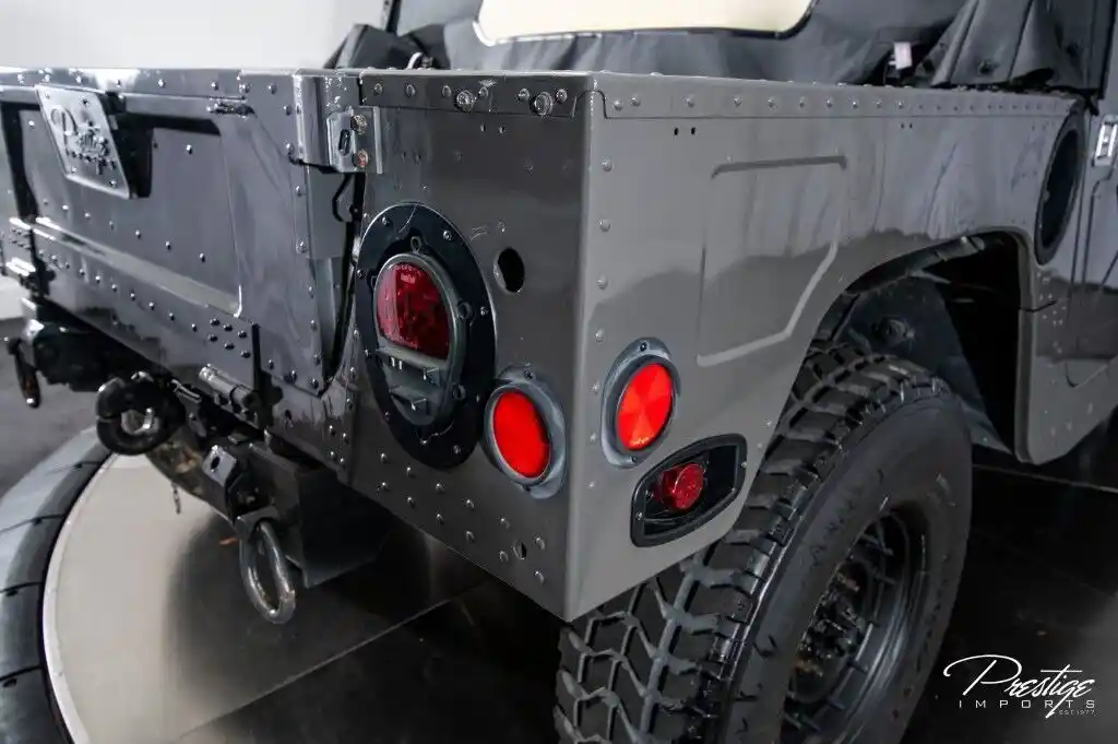 2002 AM General Humvee