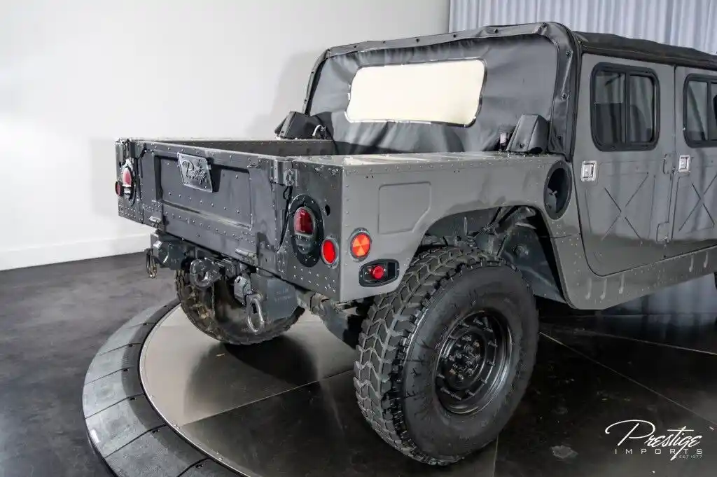 2002 AM General Humvee