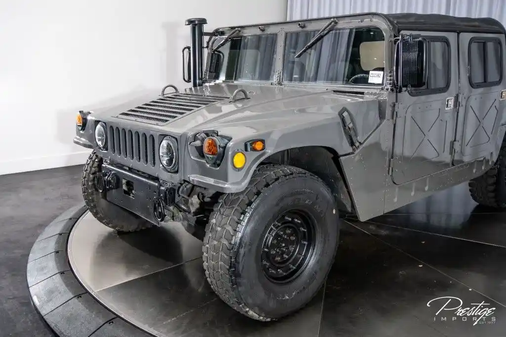 2002 AM General Humvee