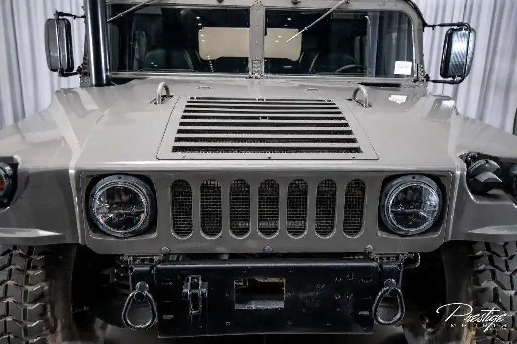 2002 AM General Humvee