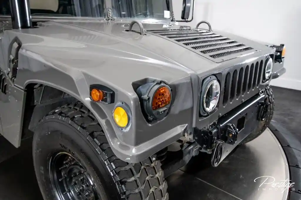 2002 AM General Humvee