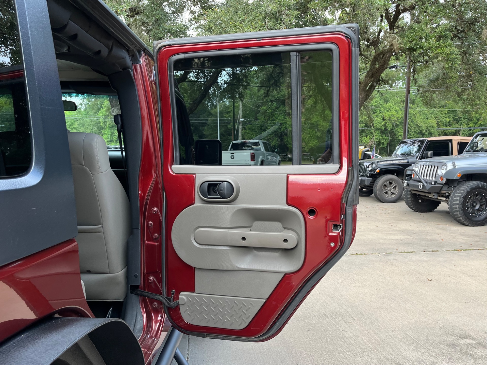 Sale Pending: 2010 Jeep Wrangler Unlimited Sport - 3