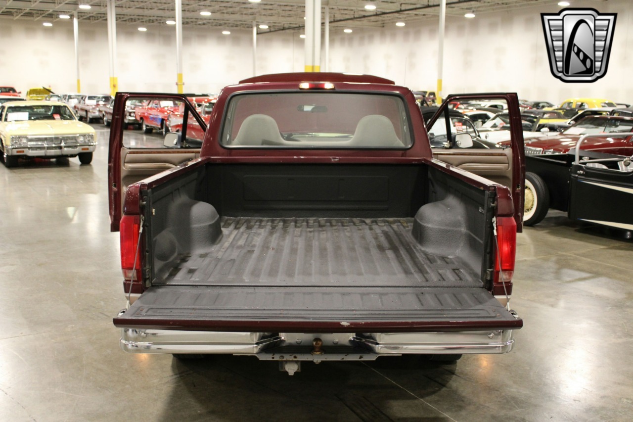 1996 Ford F-150 Eddie Bauer - 4