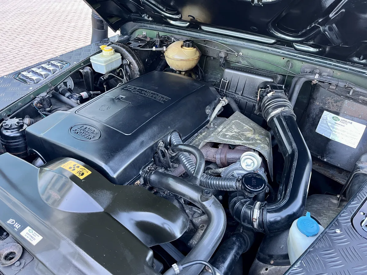 1998 Land Rover Defender 130 Double Cab Hi-Cap