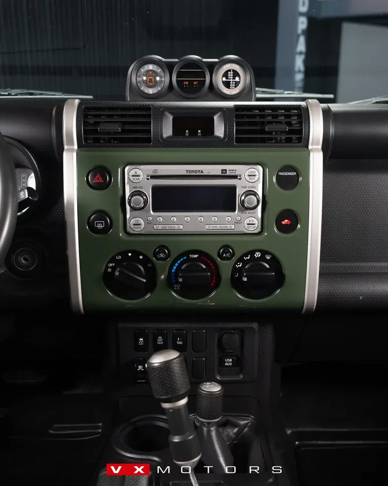 2012 Toyota FJ Cruiser - 2