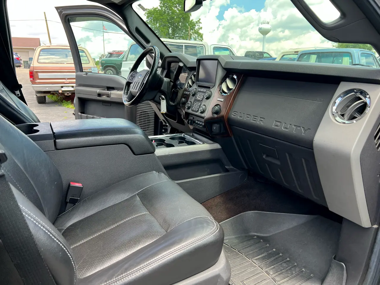 2013 Ford F-350 Super Duty Lariat - 4