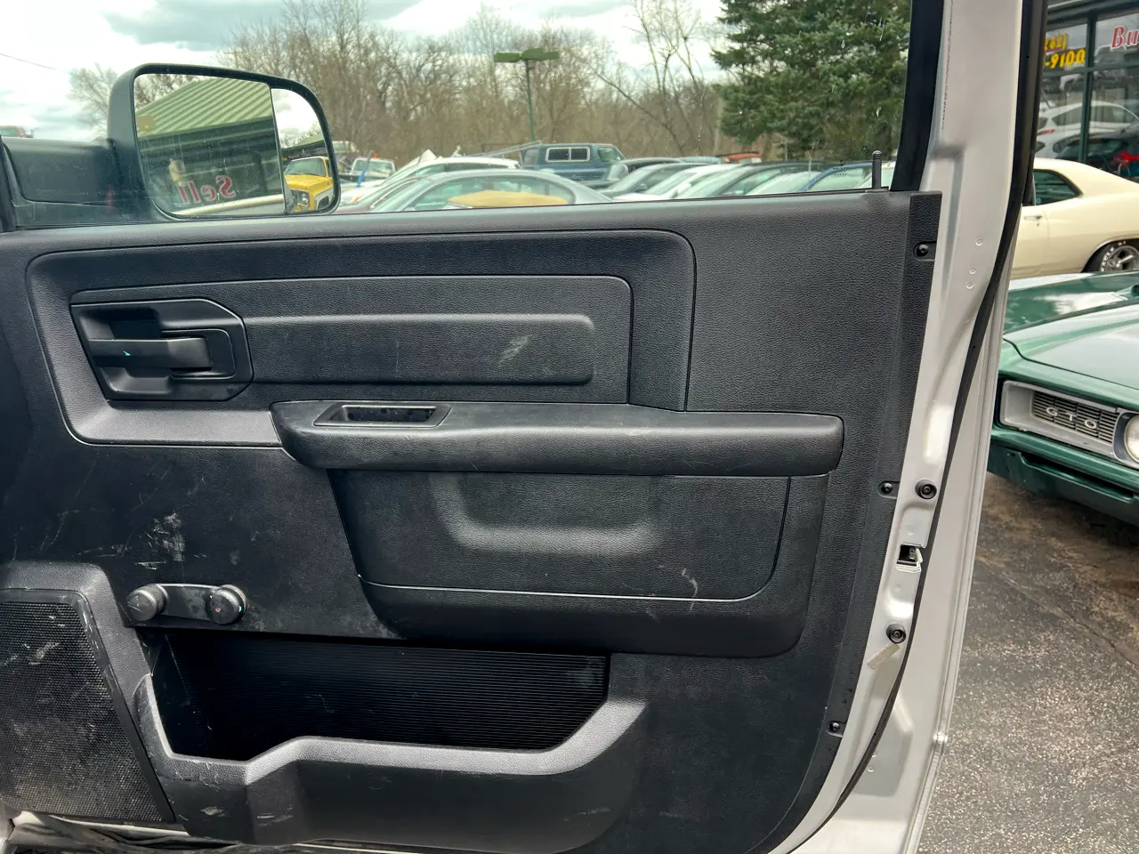 2015 RAM 2500 Tradesman - 4