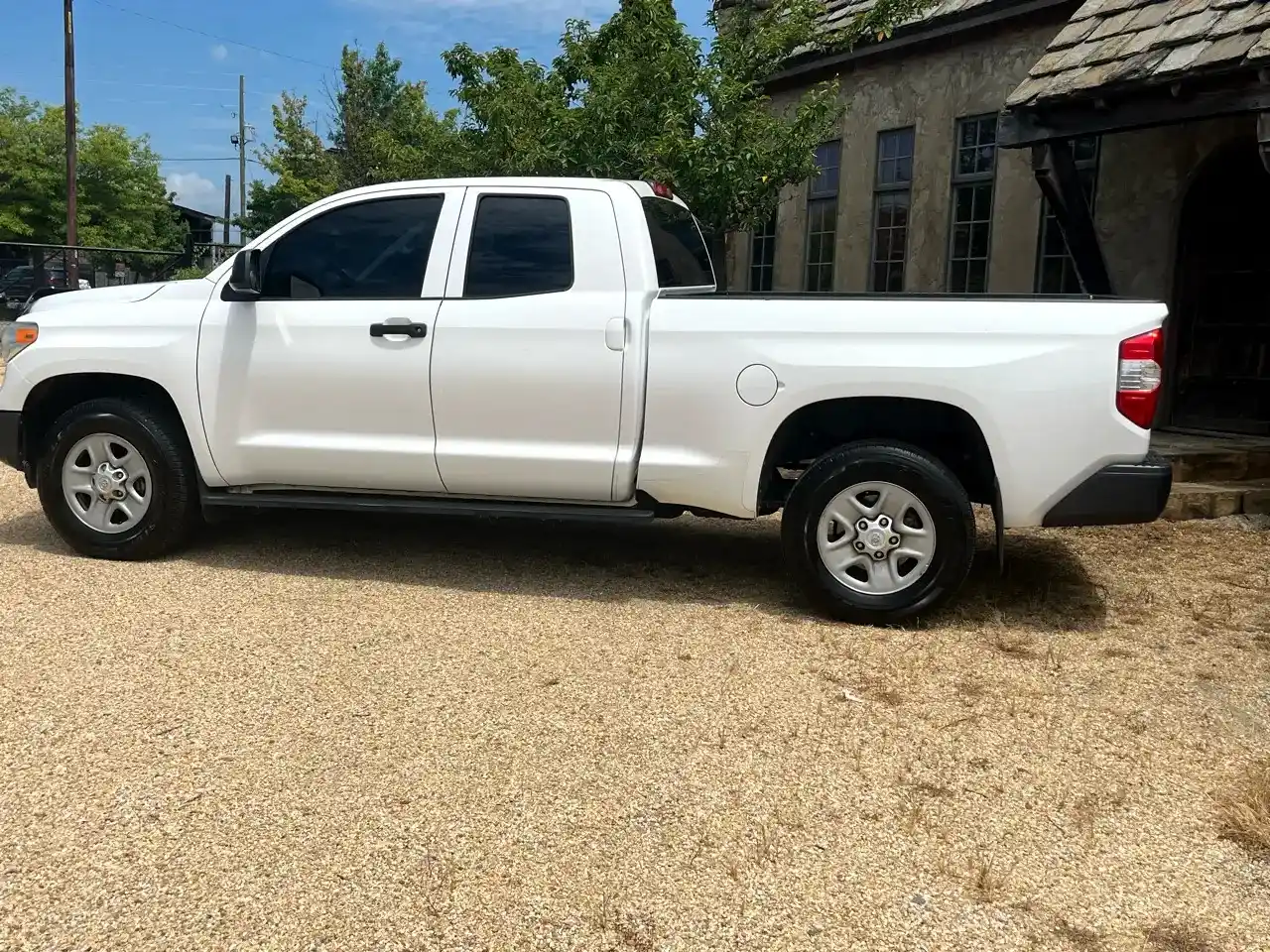 2017 Toyota Tundra SR5