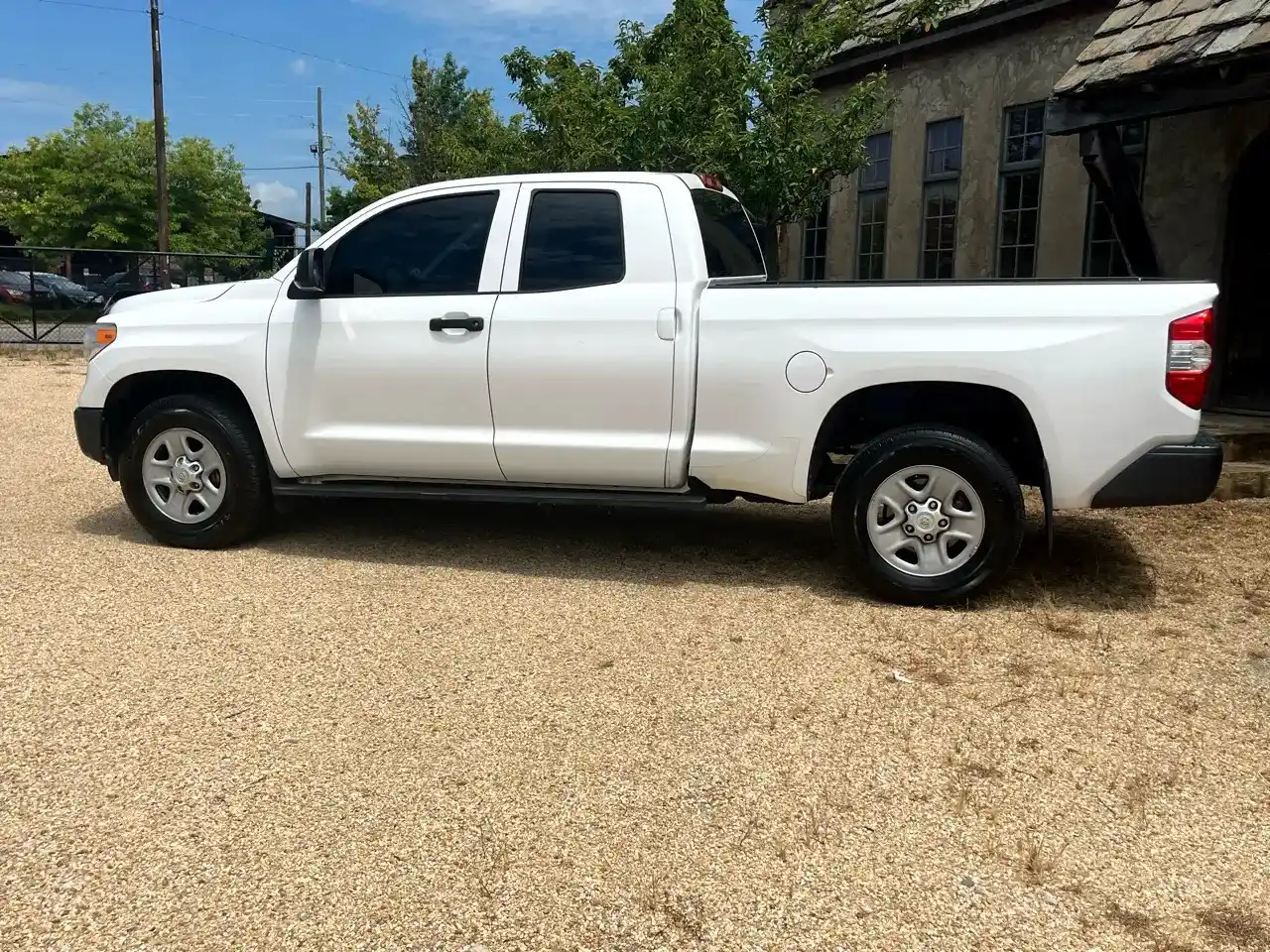 2017 Toyota Tundra SR5
