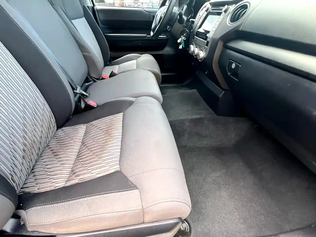 2017 Toyota Tundra SR5 - 5