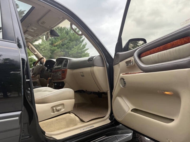2003 Lexus LX 470