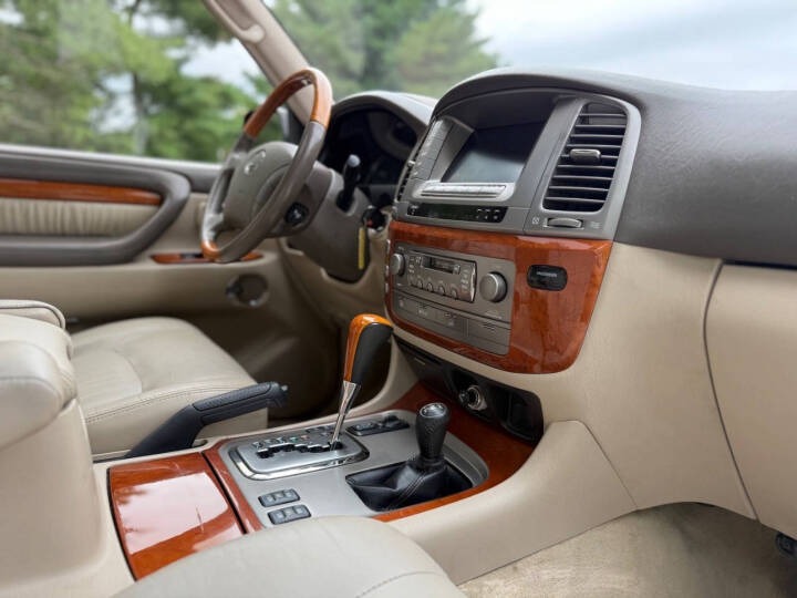 2003 Lexus LX 470