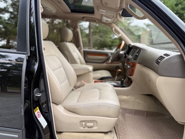 2003 Lexus LX 470