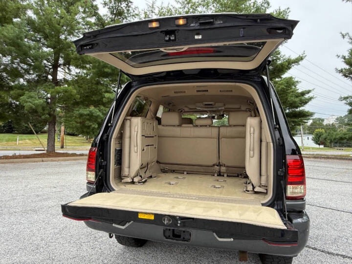 2003 Lexus LX 470