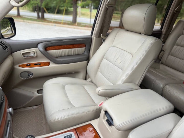 2003 Lexus LX 470