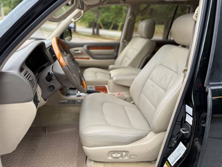 2003 Lexus LX 470