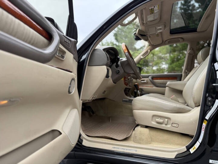 2003 Lexus LX 470