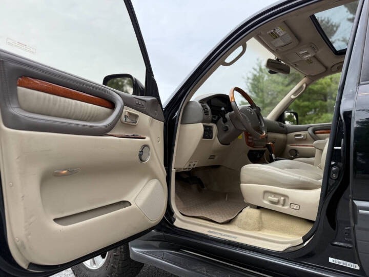 2003 Lexus LX 470