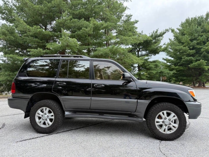 2003 Lexus LX 470
