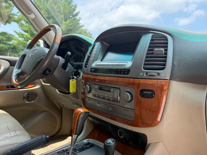 2004 Lexus LX 470