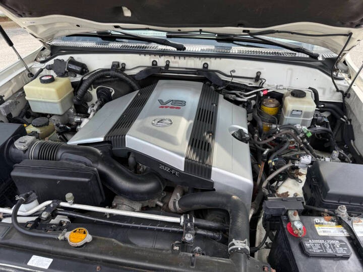 2004 Lexus LX 470 - 2