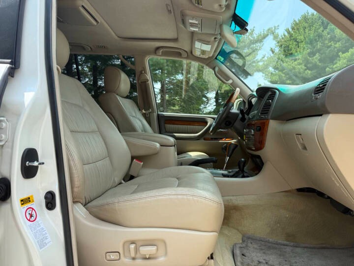 2004 Lexus LX 470