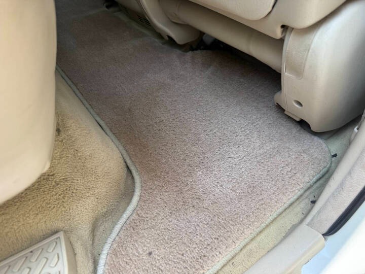 2004 Lexus LX 470