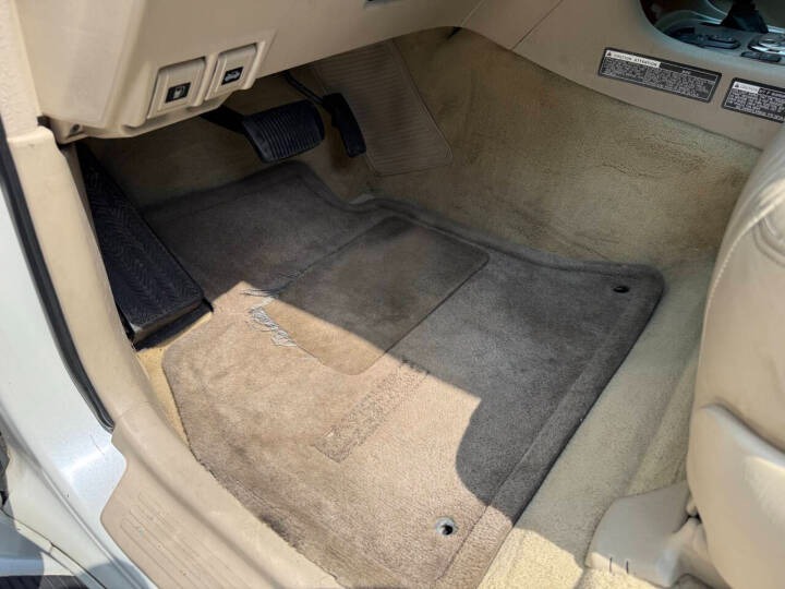 2004 Lexus LX 470