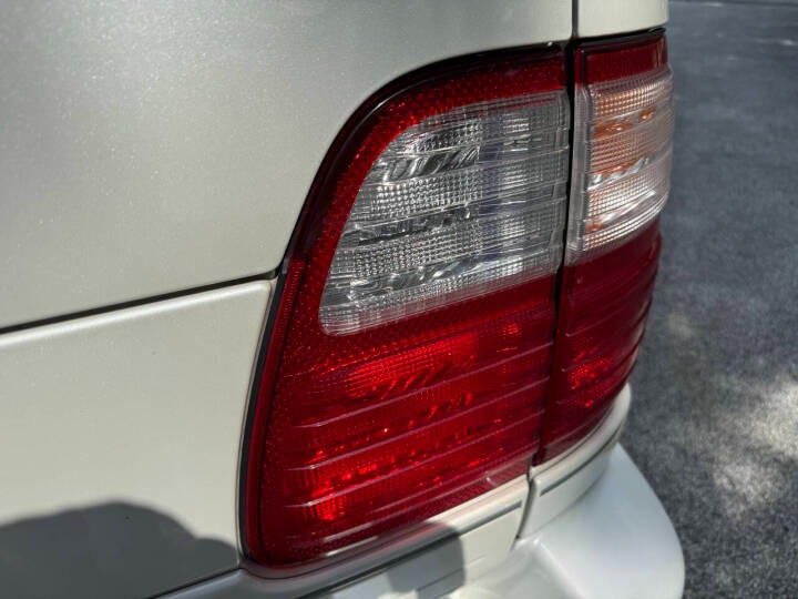 2004 Lexus LX 470