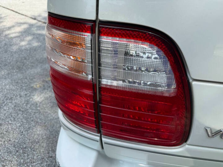 2004 Lexus LX 470