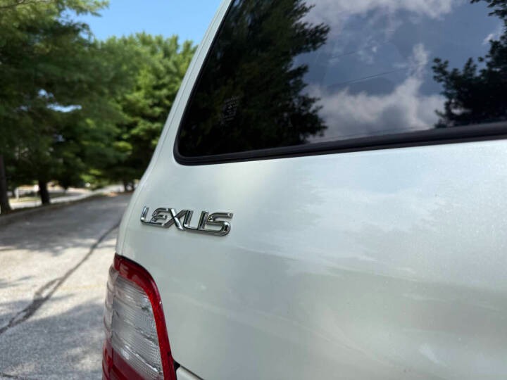 2004 Lexus LX 470