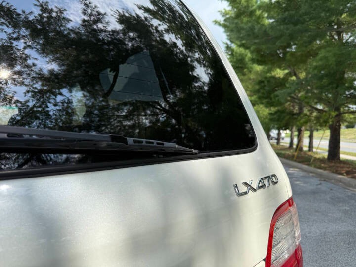 2004 Lexus LX 470