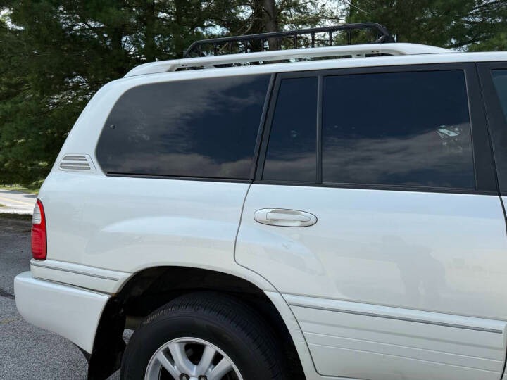 2004 Lexus LX 470