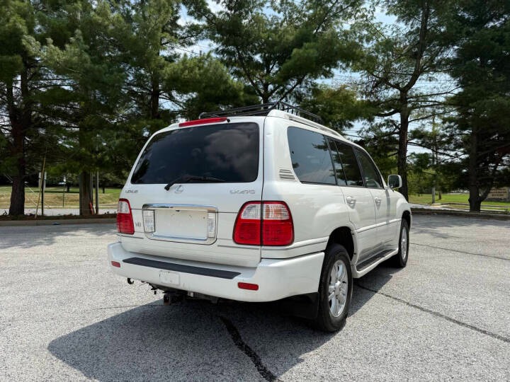 2004 Lexus LX 470