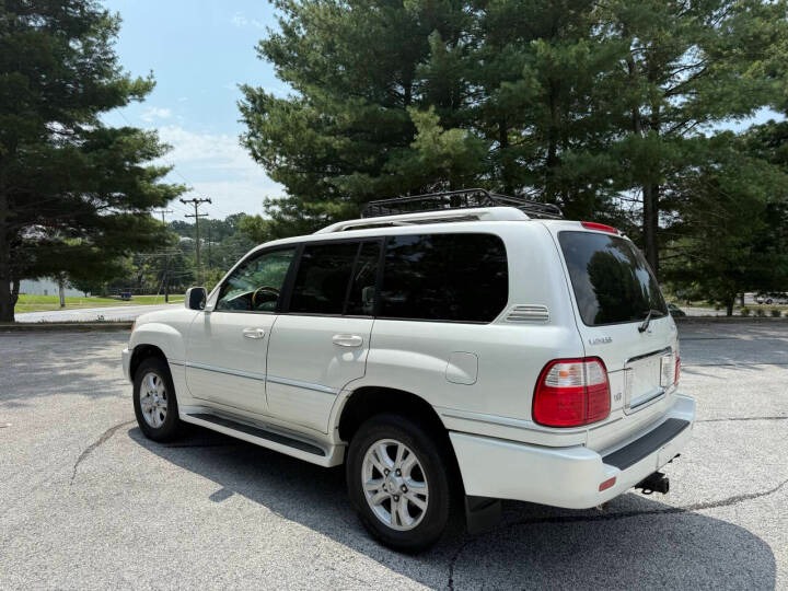 2004 Lexus LX 470